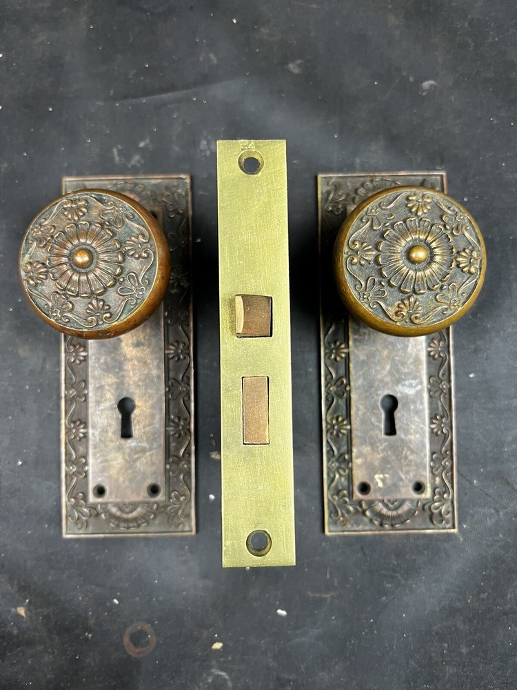 Corbin 1900 Parthenon Passage Set Knobs, Plates, Mortise H-42200