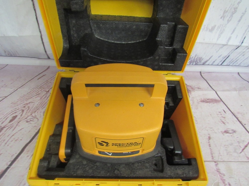 Spectra L500C Self-Leveling Precision Laser with Receiver