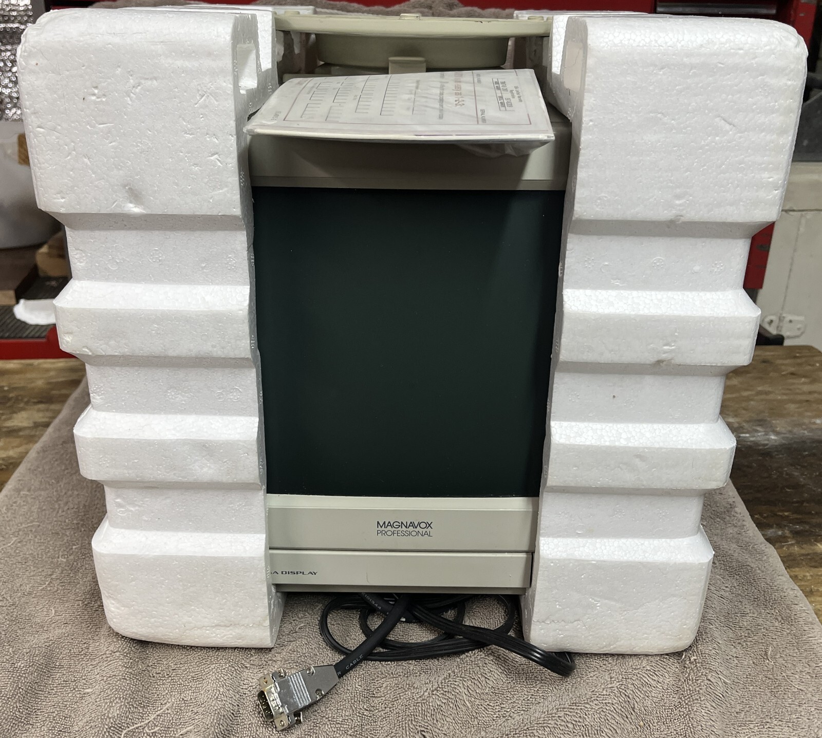 Vintage Magnavox 7BM749 CH01 - VGA Professional Display Monitor - New In Box
