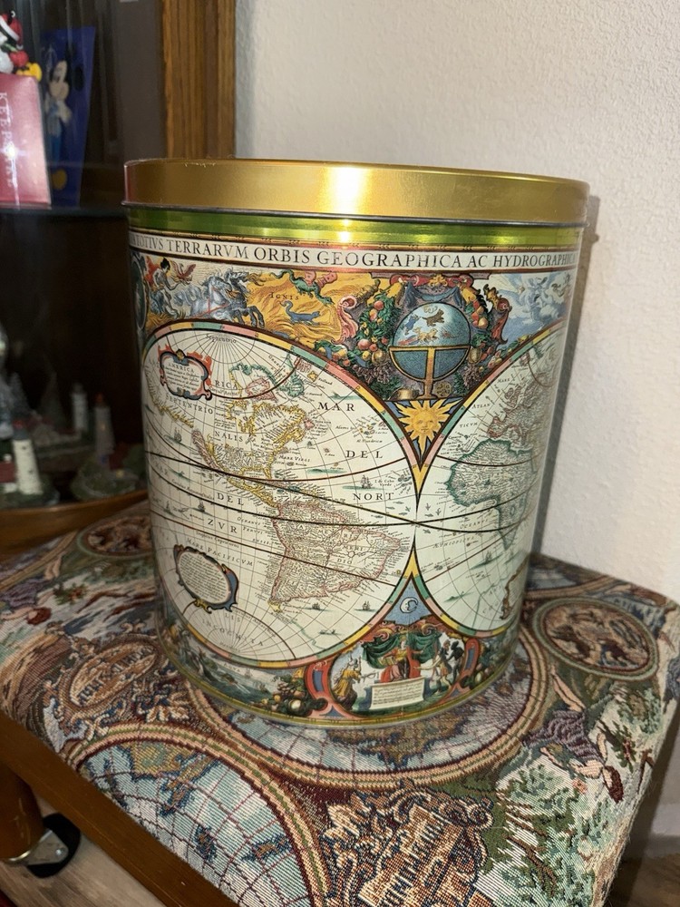 Globe Collection 20 Pc Set (Rolling Stool And Crystal Bowl Not Included)
