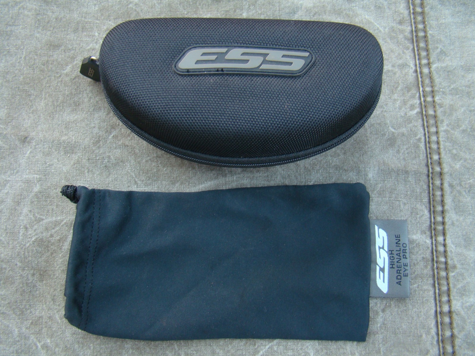 ESS Crossbow / ICE  Eyepro Black Case and lens bag