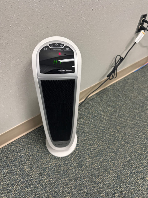 1500W Ceramic Tower Heater – Oscillating Digital Heater with Timer & Remote