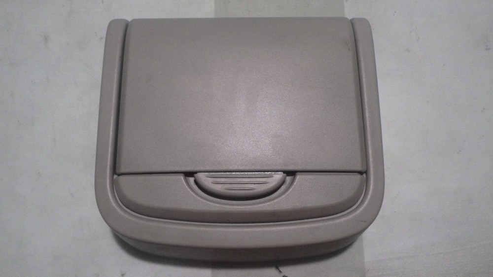 04 CHRYSLER PACIFICA Info Screen 04685877AD