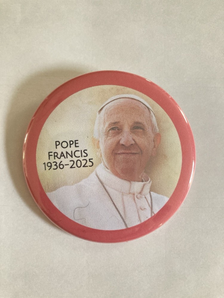 Pope Francis Memorial Button