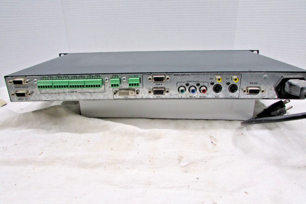 Kramer Presentation Switcher / Scaler VP-724 XL