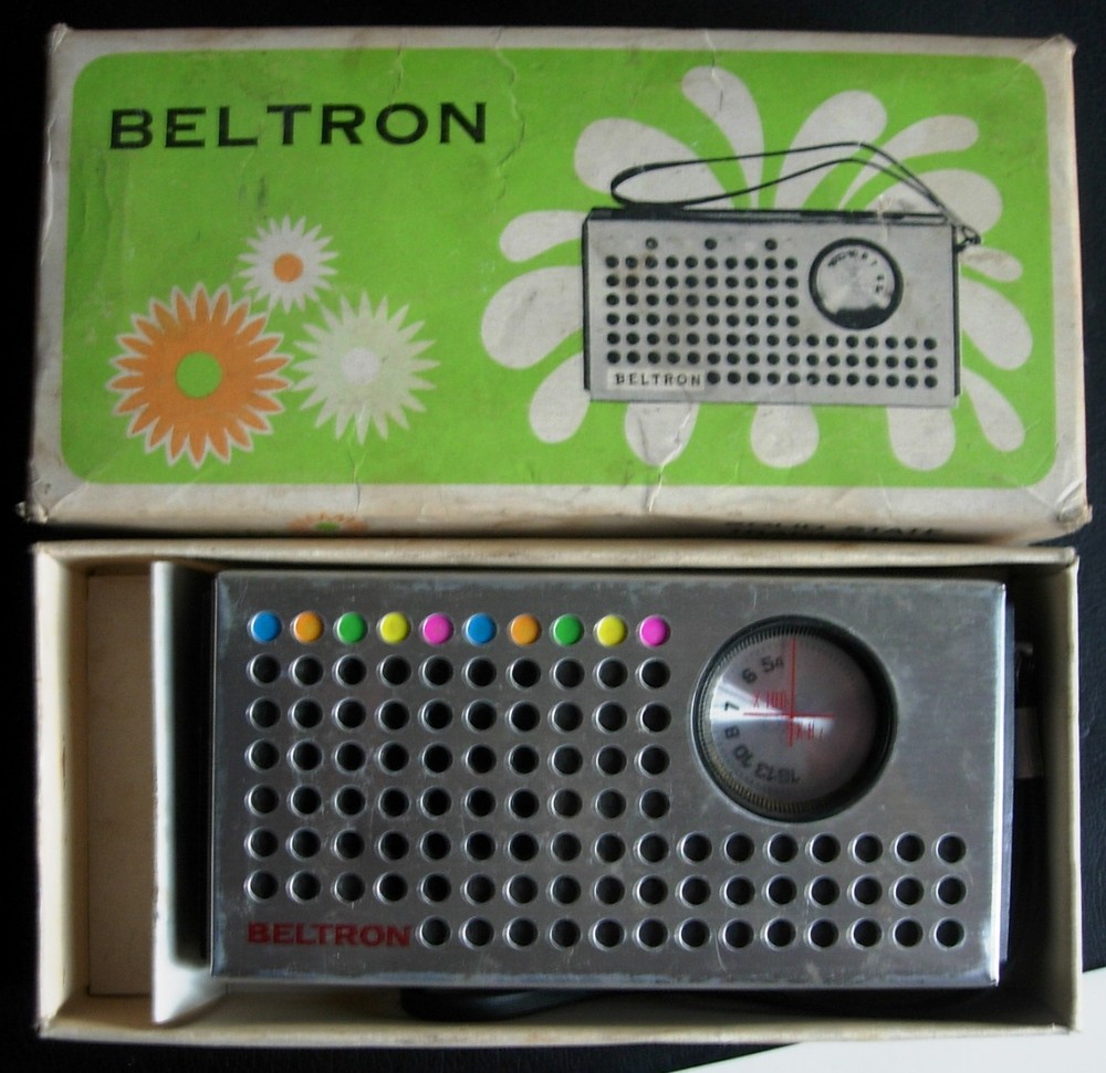 BELTRON Solid State TRANSISTOR MODEL AM 200 COLOR RADIO