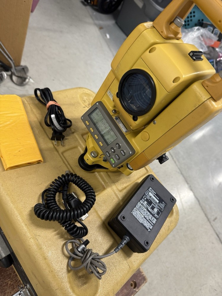 TOPCON GTS-225 Total Station – Excellent Condition