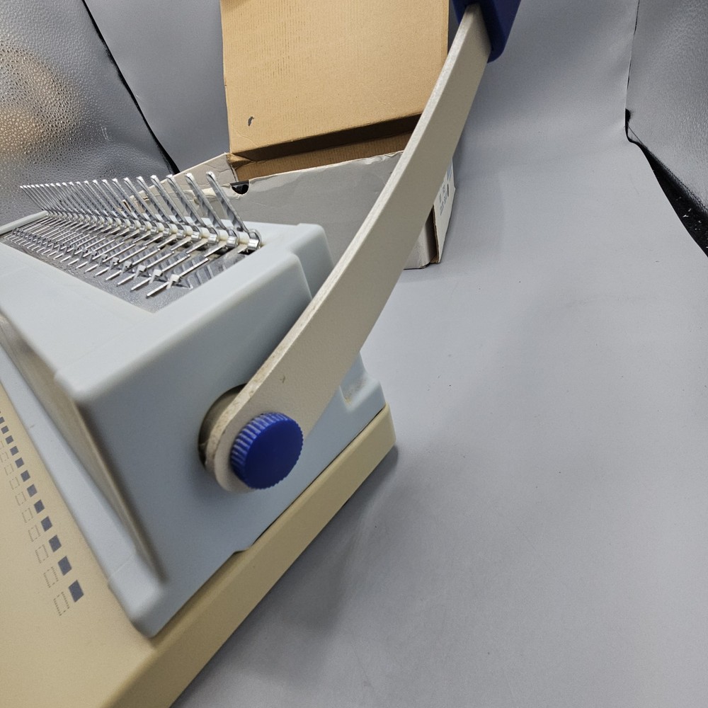 Plastic Spiral Coil Insert Binding Machine Binder Manual Punching Holes Machine
