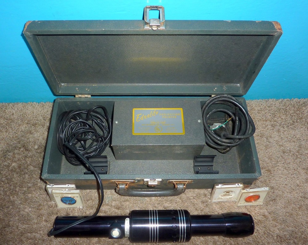 Ednalight Projector Pointer w/ Filters Very Good Condition