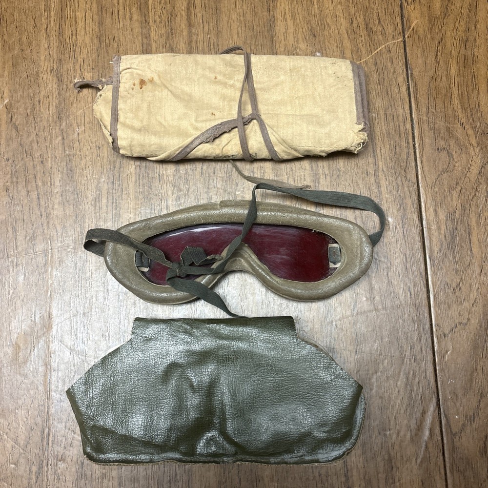 US WW2 Polaroid No. 1021 Goggles With Vinyl Case