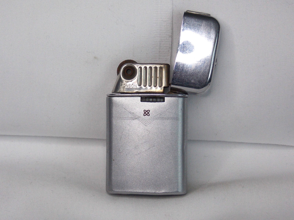 VINTAGE RONSON VARAFLAME WINDLITE