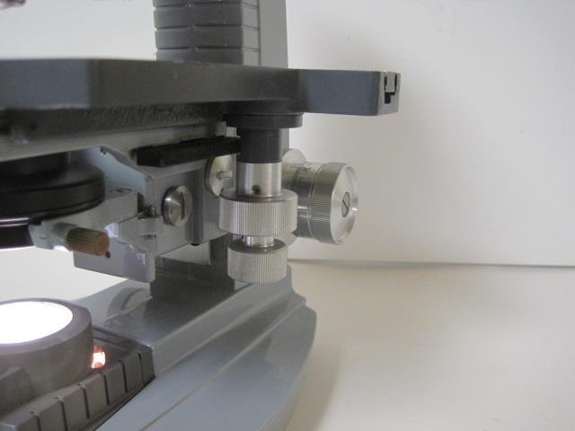 Spencer American Optical Monocular Lighted Lab Microscope w/Objectives 10x 45x