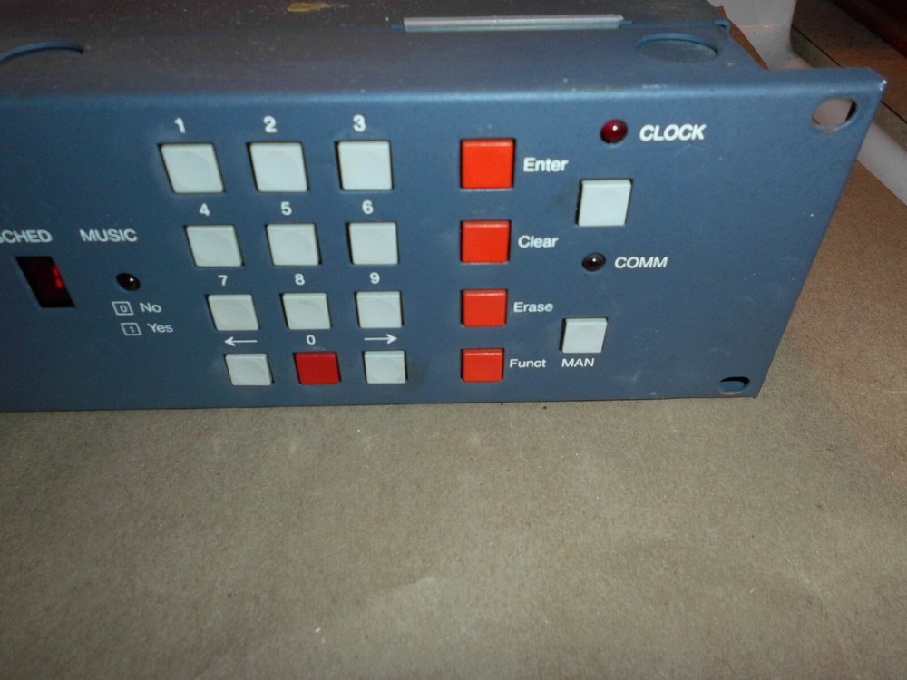 RAULAND MODEL 2524 MASTER CLOCK WORKING