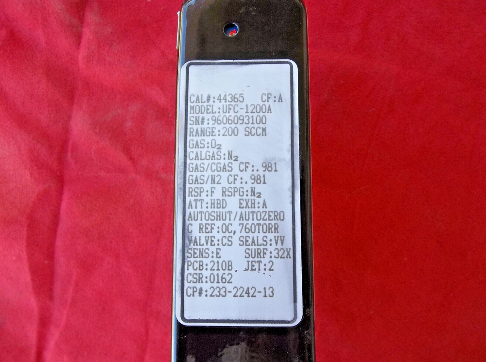 UNIT Model UFC-1200A mass flow controller 9 21 4e