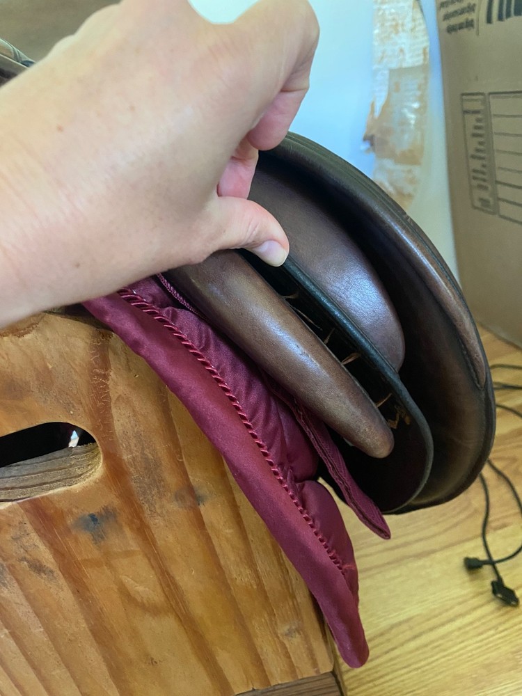 Equipe Emporio 17.5 saddle