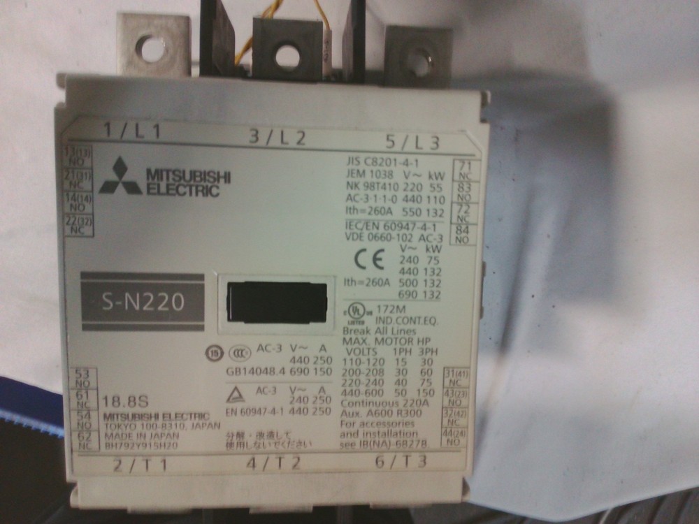 MITSUBISHI S-N220 MAGNETIC CONTACTOR