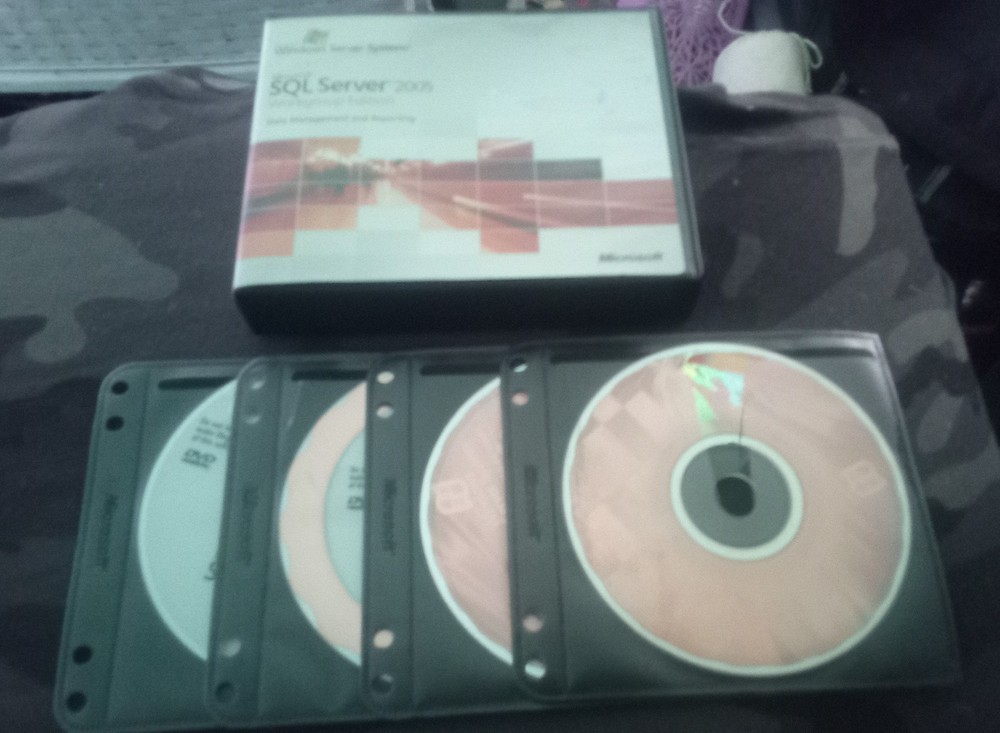 Microsoft SQL Server 2005 Workgroup Edition 4 CD Package And Product Key