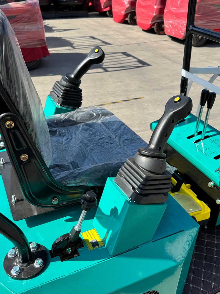 1 Ton, RATO Engine Mini Excavator | MH12RX