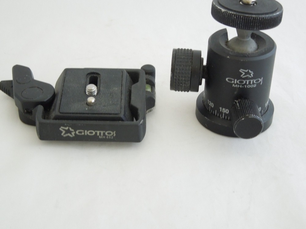 Giottos MH1002 - MH652 Ballhead with Quick Release Plate