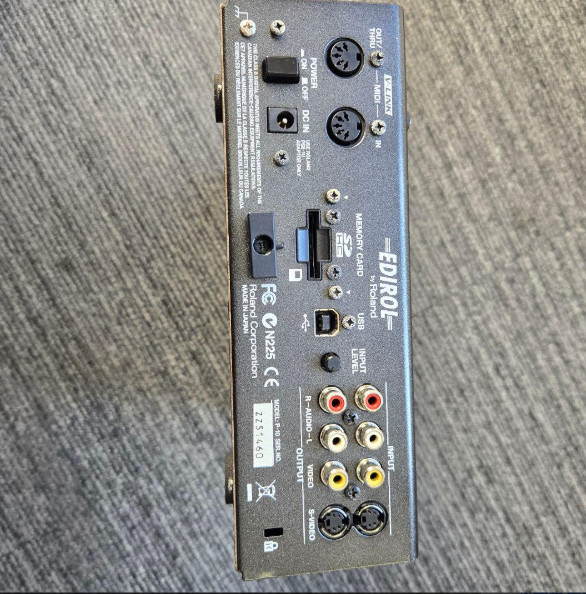Roland Edirol P-10 Visual Sampler Video Performance Unit Used Tested Working JP