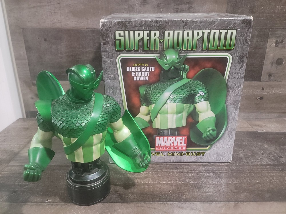 Marvel Bowen Super Adaptoid #650/1000
