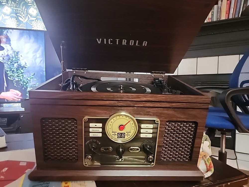 Victrola Quincy