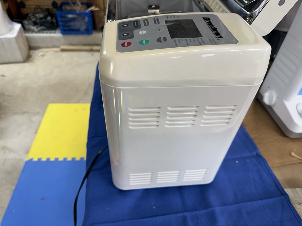 Breadman TR2200’97 Breadmaker