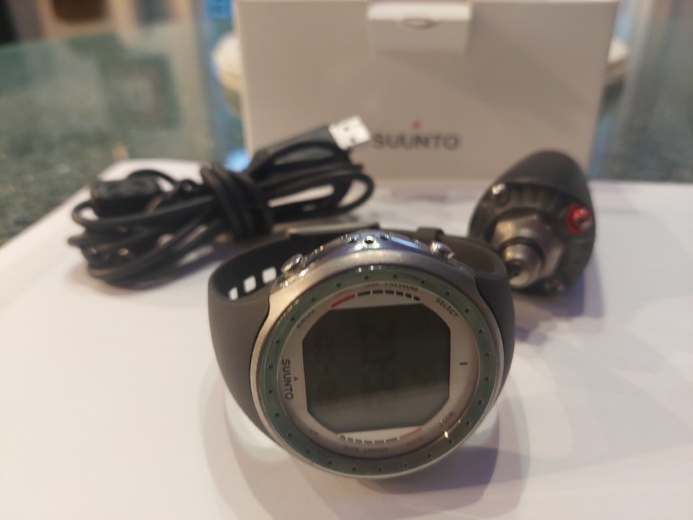 Suunto D9 Titanium Dive Computer & Transmitter
