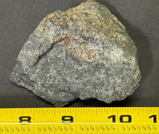 MULTICOLOR COOL FRANKLIN ASSEMBLAGE: FLUOROAPATITE & CHLOROPHANE, FRANKLIN, N.J.