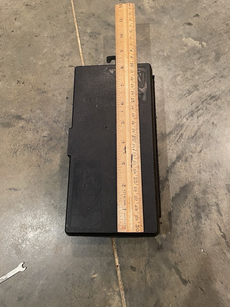 Lansky 4-Stone Sharpening System One Stone Missing