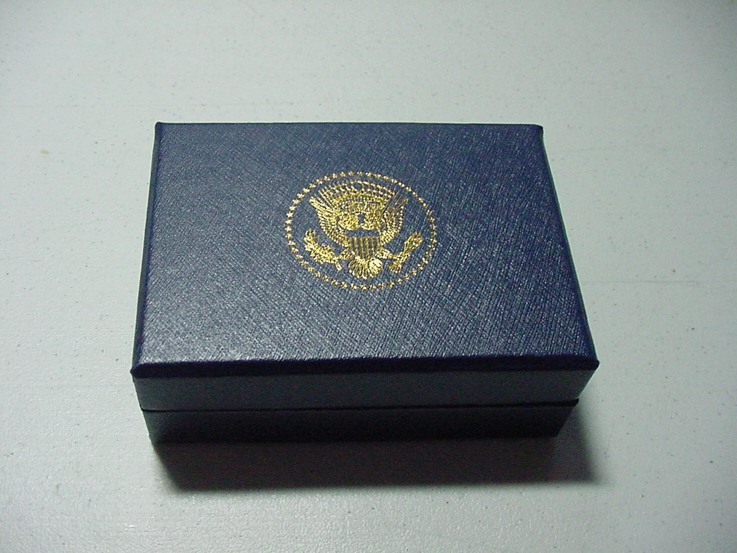 Presidential Official Issued White House Executive Residence Lapel Pin