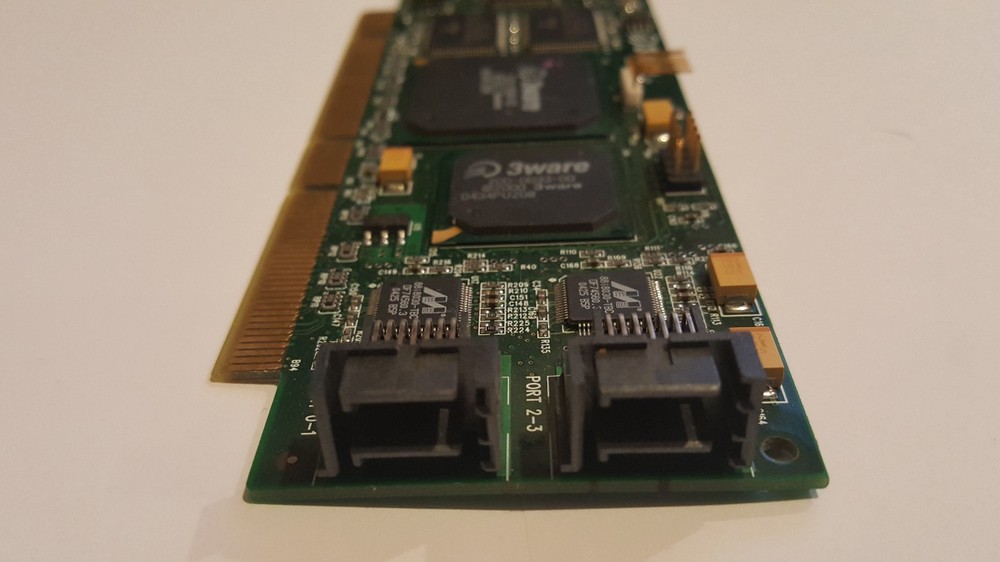 3Ware 8506-4LP PCI SATA Controller Card Standard PCI Bracket