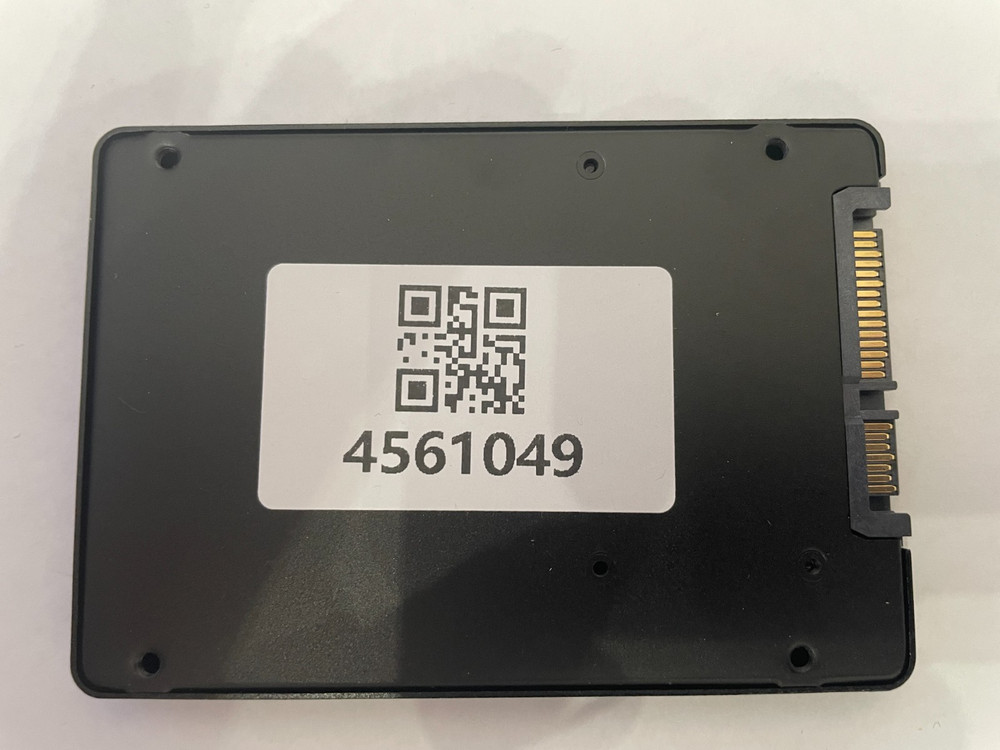 890EVO SATA III 256gb SSD 2.5 inch form factor