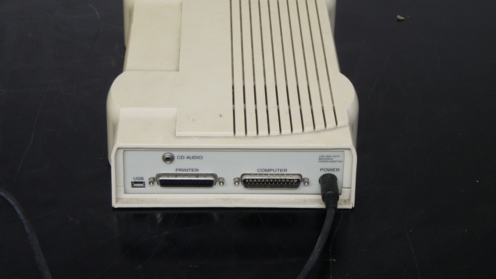 Micro Solutions BackPack CD-Rewriter Model 195200