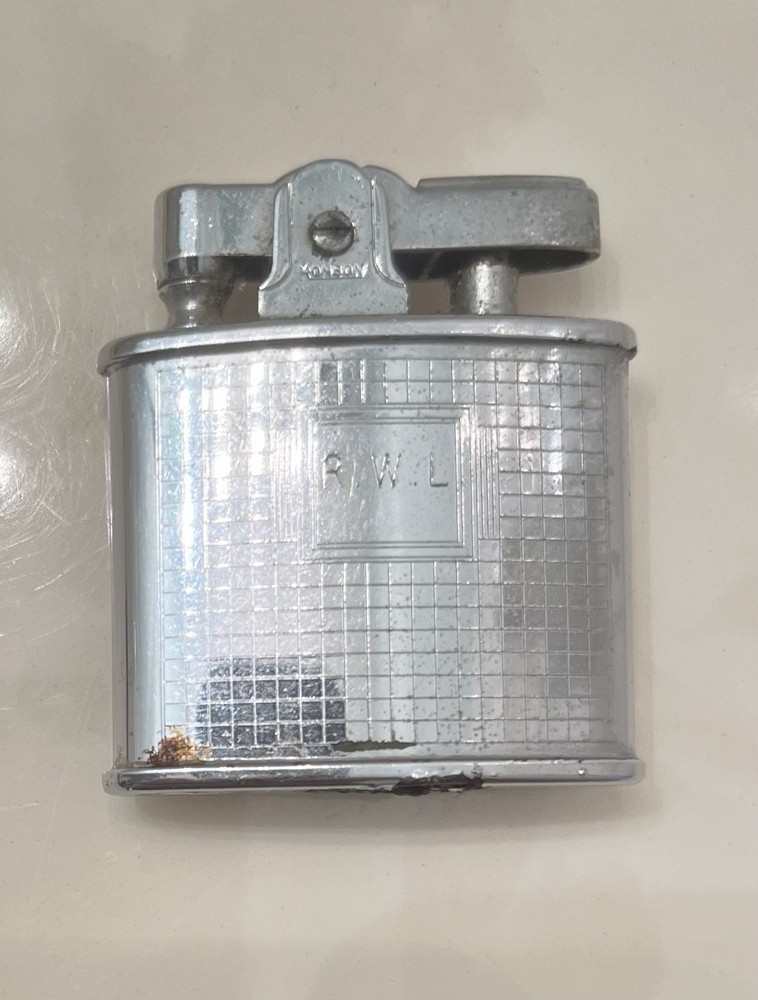 VINTAGE RONSON TRIUMPH DE LIGHT LIGHTER