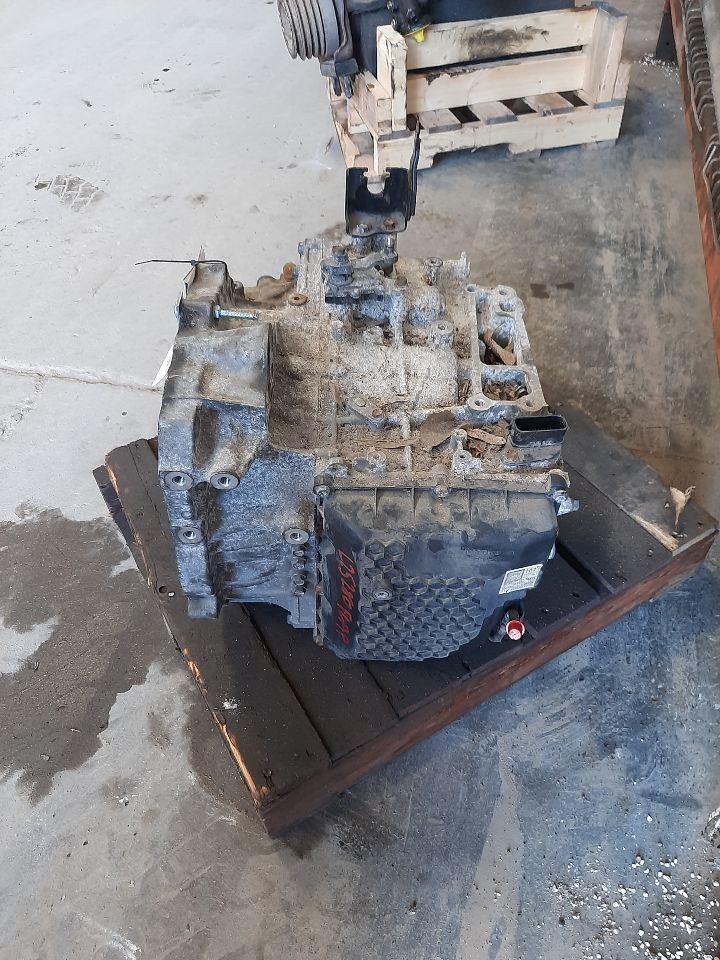 Automatic Transmission FWD 3.5L Fits 17-20 SIENNA 1302546