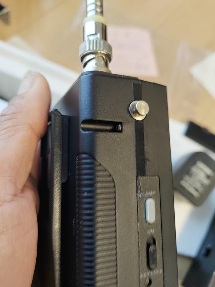 YUPITERU MVT-5000 airband multiband scanner