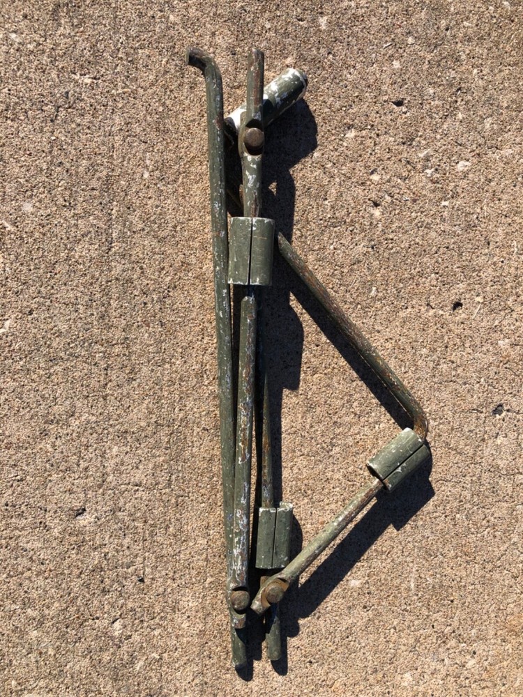 Military Surplus Scissors Jack Folding Handle