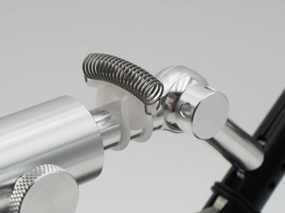 NIRVANA ON THE FLY Fly Tying Material Clip (fits most vises)