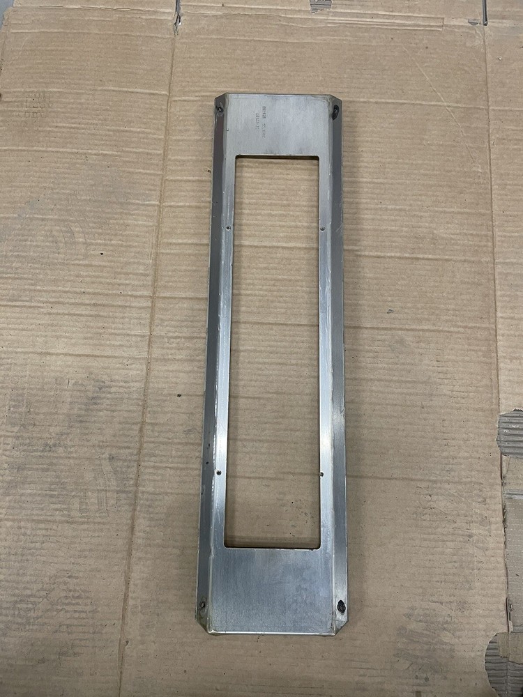 Peterbilt 379 sleeper brace used