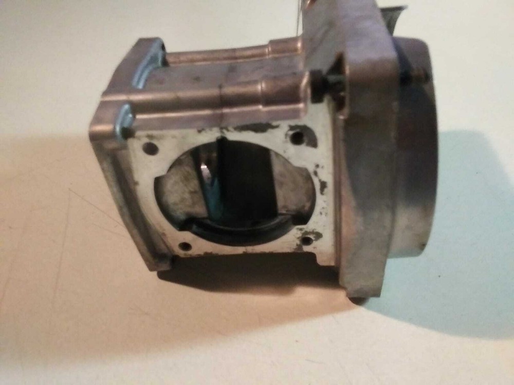 OEM ECHO SHINDAIWA ENGINE CRANKCASE P021048150