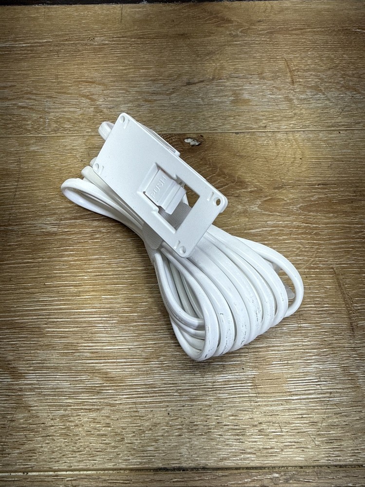 RING Outdoor Camera White Power Supply - Model 5F27E9