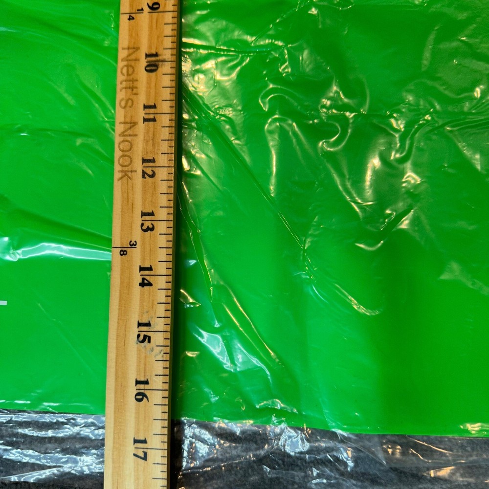 Green Mat Visual Presenter for HoverCam® Z5™ Models and More Center Docs New