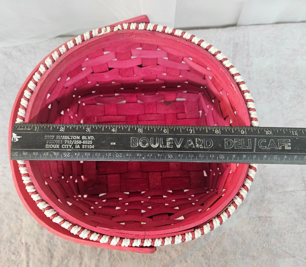 SANTA CLAUS Wicker Basket