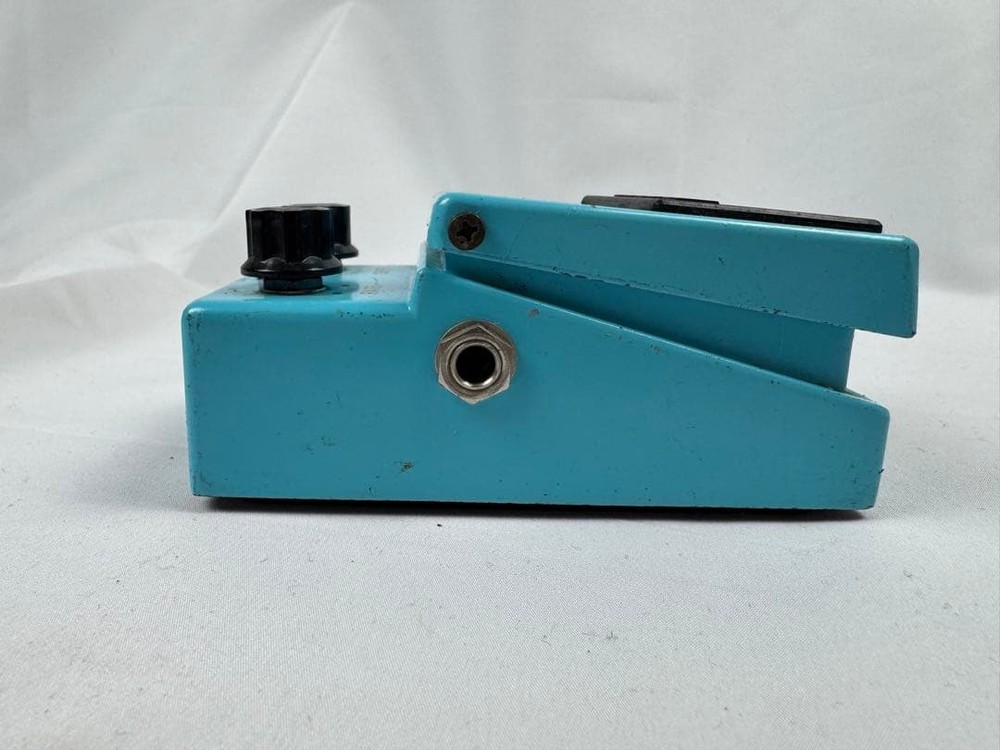 BOSS chorus effector CE-2 silver screw