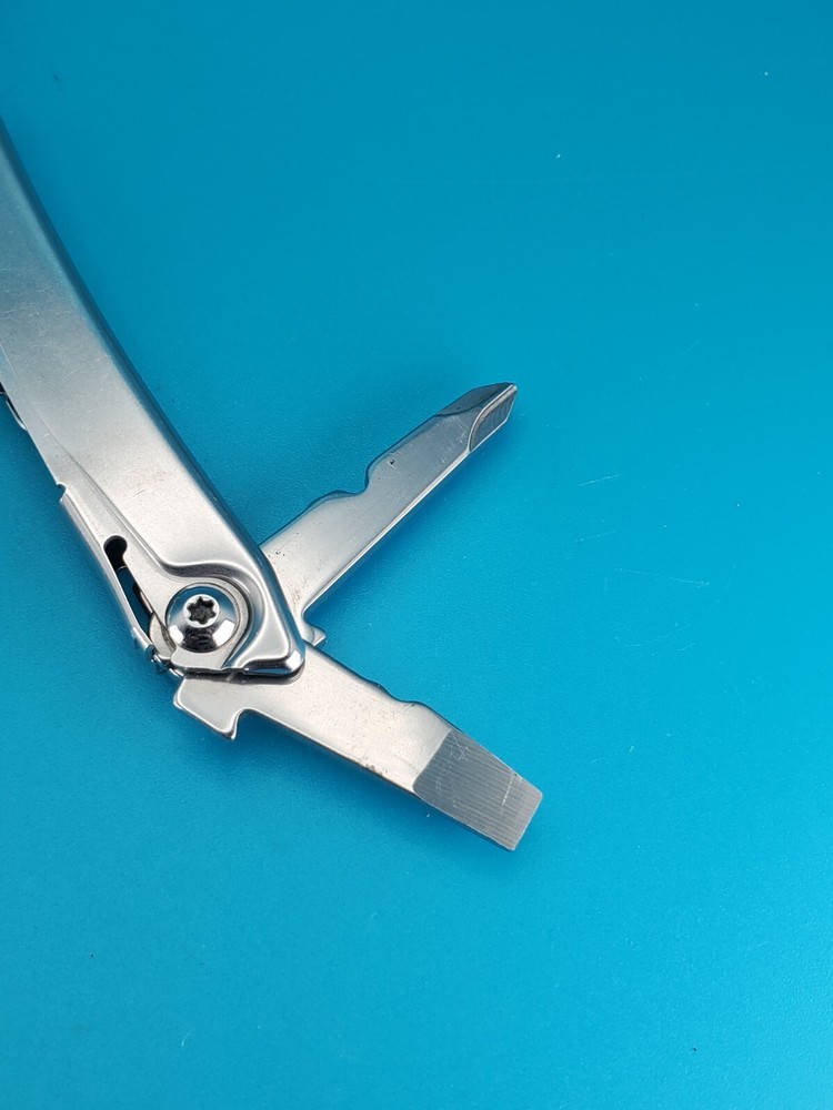 Leatherman Rev 3.8" Multi-Tool, Stainless!