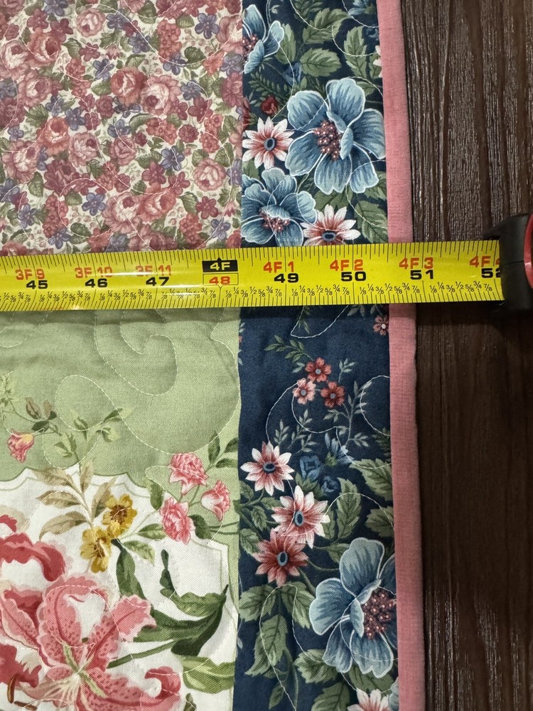 Cottage Chic Floral Patchwork Quilt Bedspread 51x41”