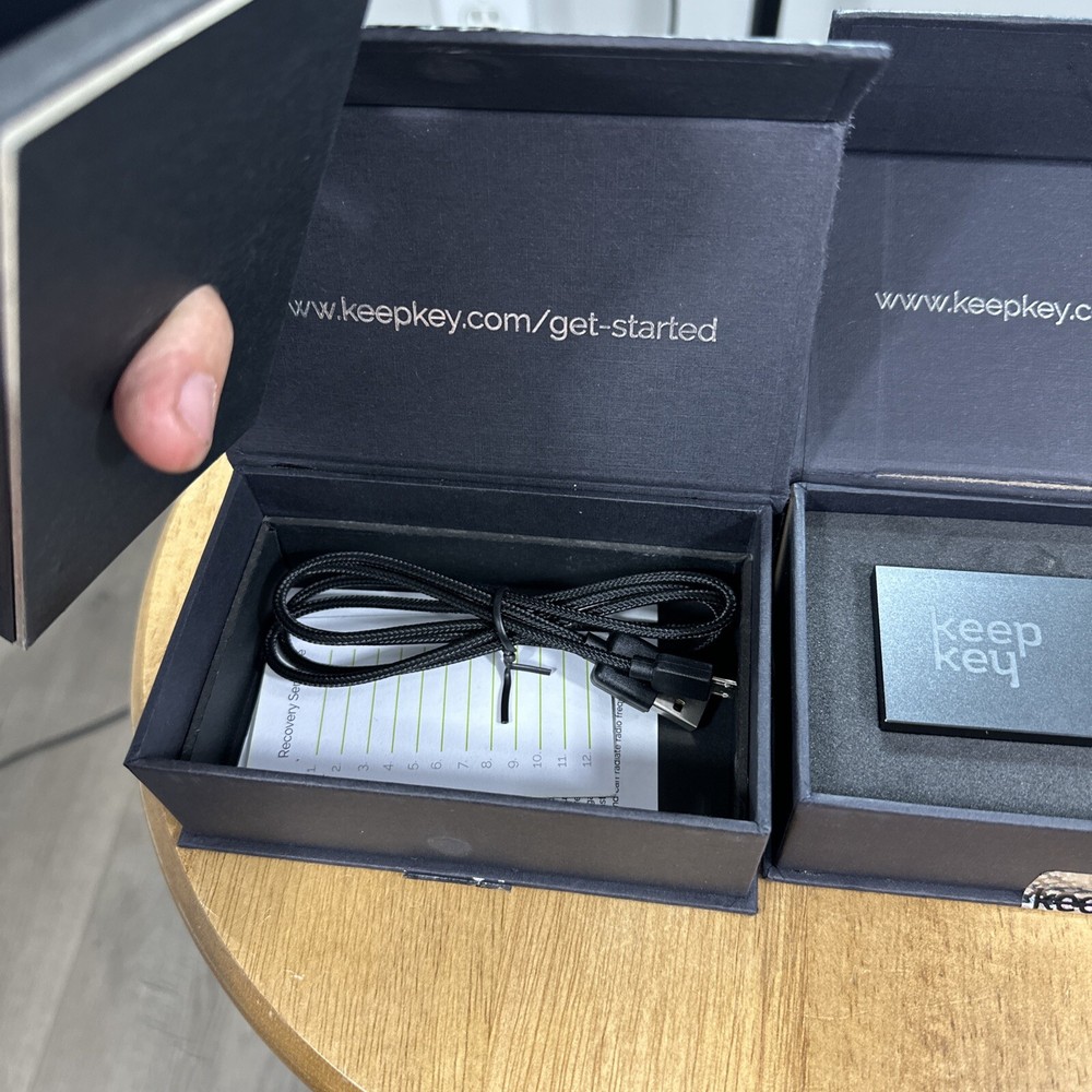 Keepkey Cryptocurrency Hardware Wallet Lot Of 2 In Open Box