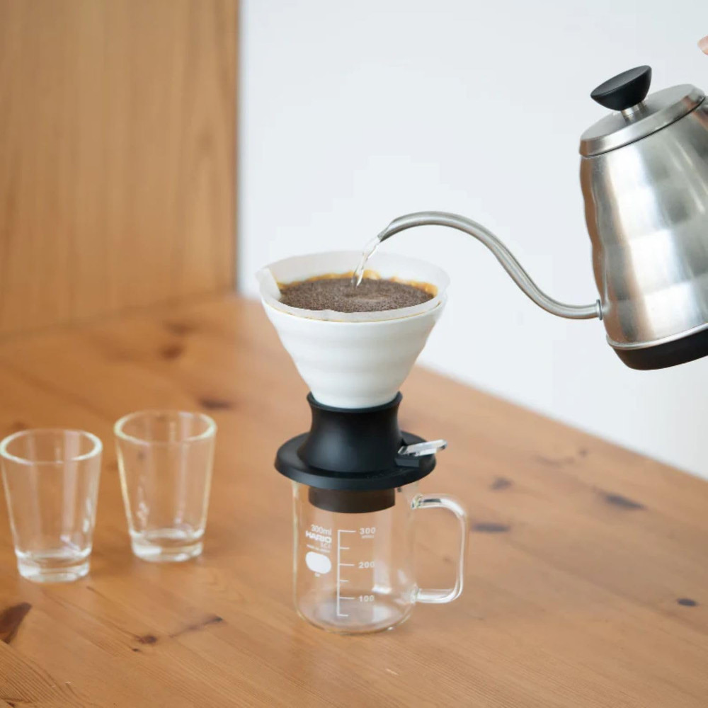 V60 Ceramic Immersion Dripper "Switch", 200Ml White