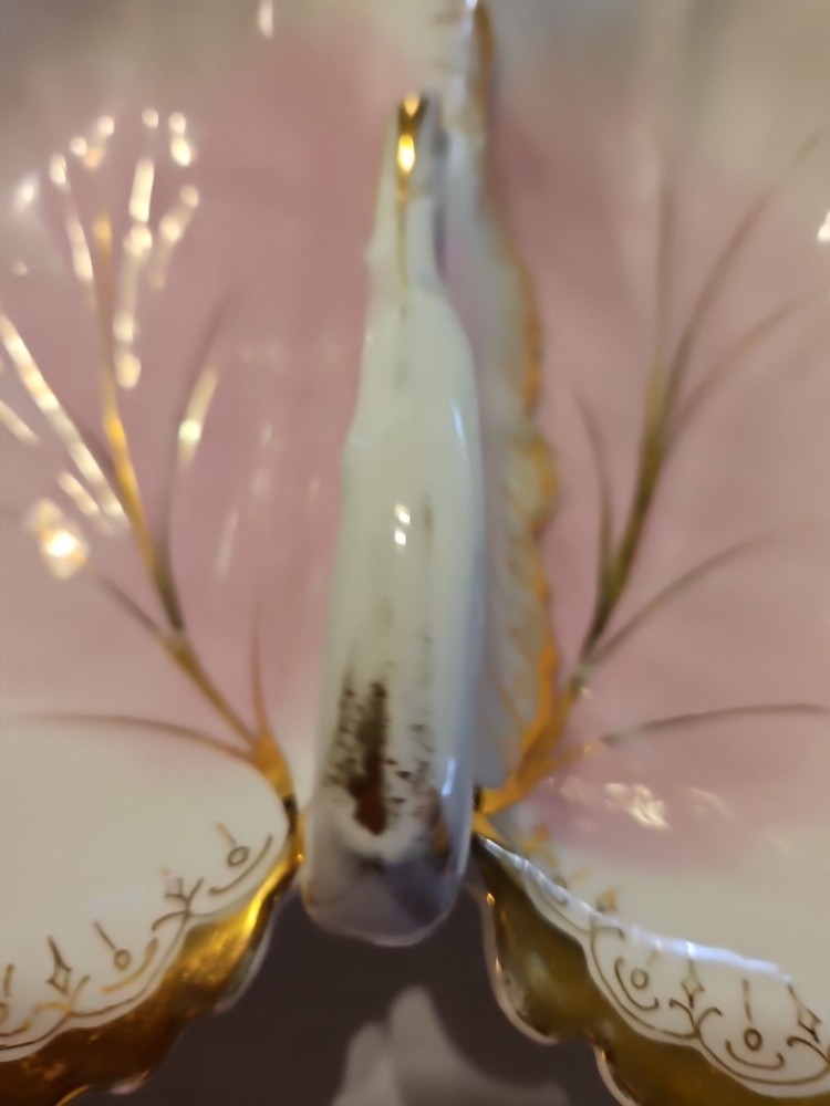 Gold Trim Double Leaf Bowl with Handle